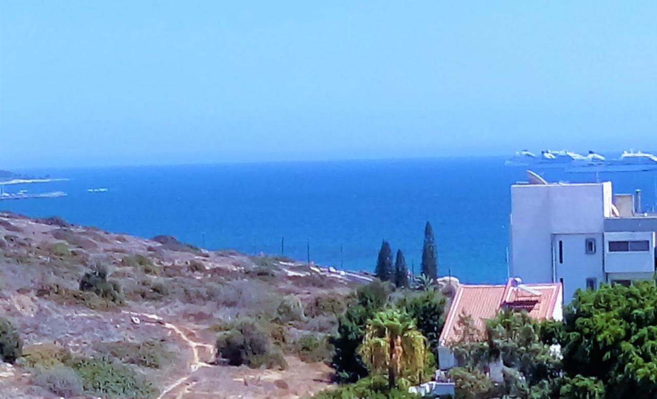 1 Bedroom Apartment With A Magnificent Sea View Limassol Exterior foto